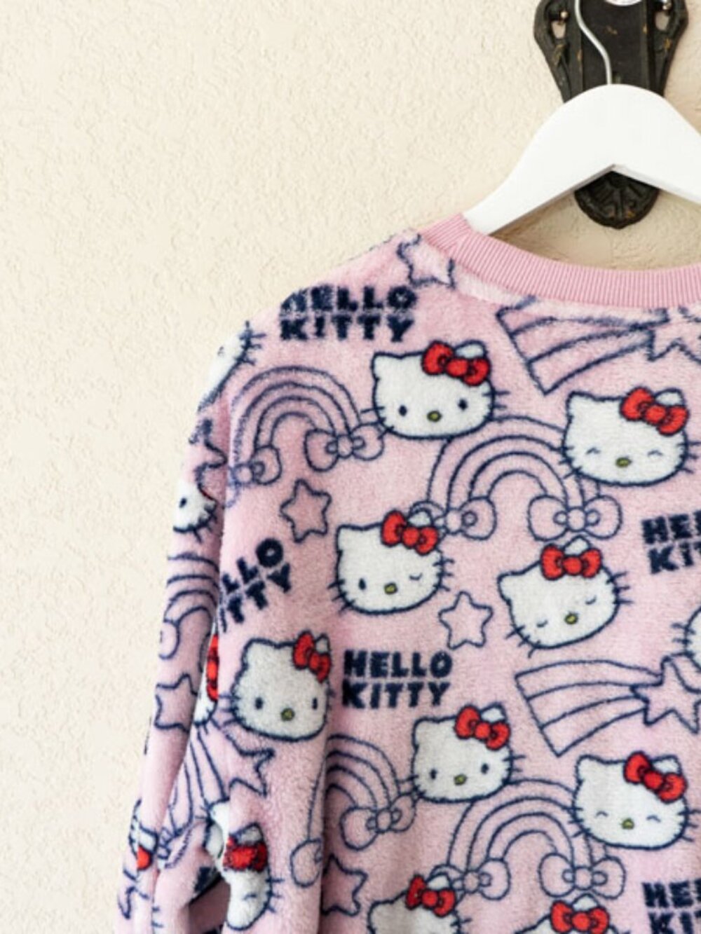 Hello Kitty Sanrio Plush Sweatshirt Womens M Pink Fleece Oversized Kawaii Cozy - Picture 8 of 11